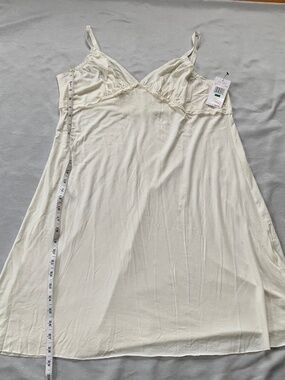 Vera Wang, new with tags